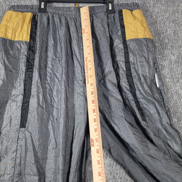 Givenchy Women's XL Gray Yellow Blue Nylon Windbreaker Track Pants Baggy Vintage - Picture 5 of 12